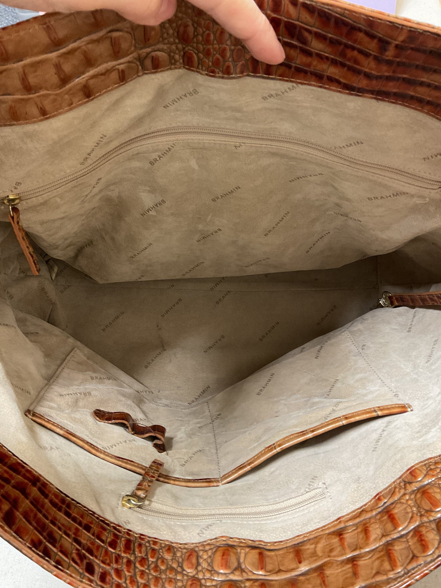 Handbag Designer By Brahmin In Brown, Size:Large