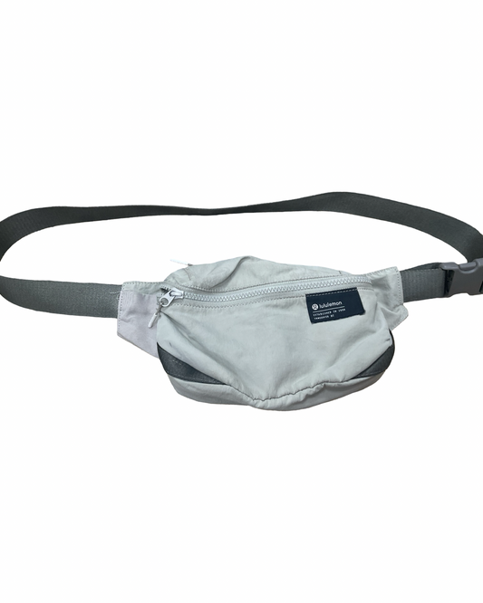 Belt Bag By Lululemon In Green, Size:Small