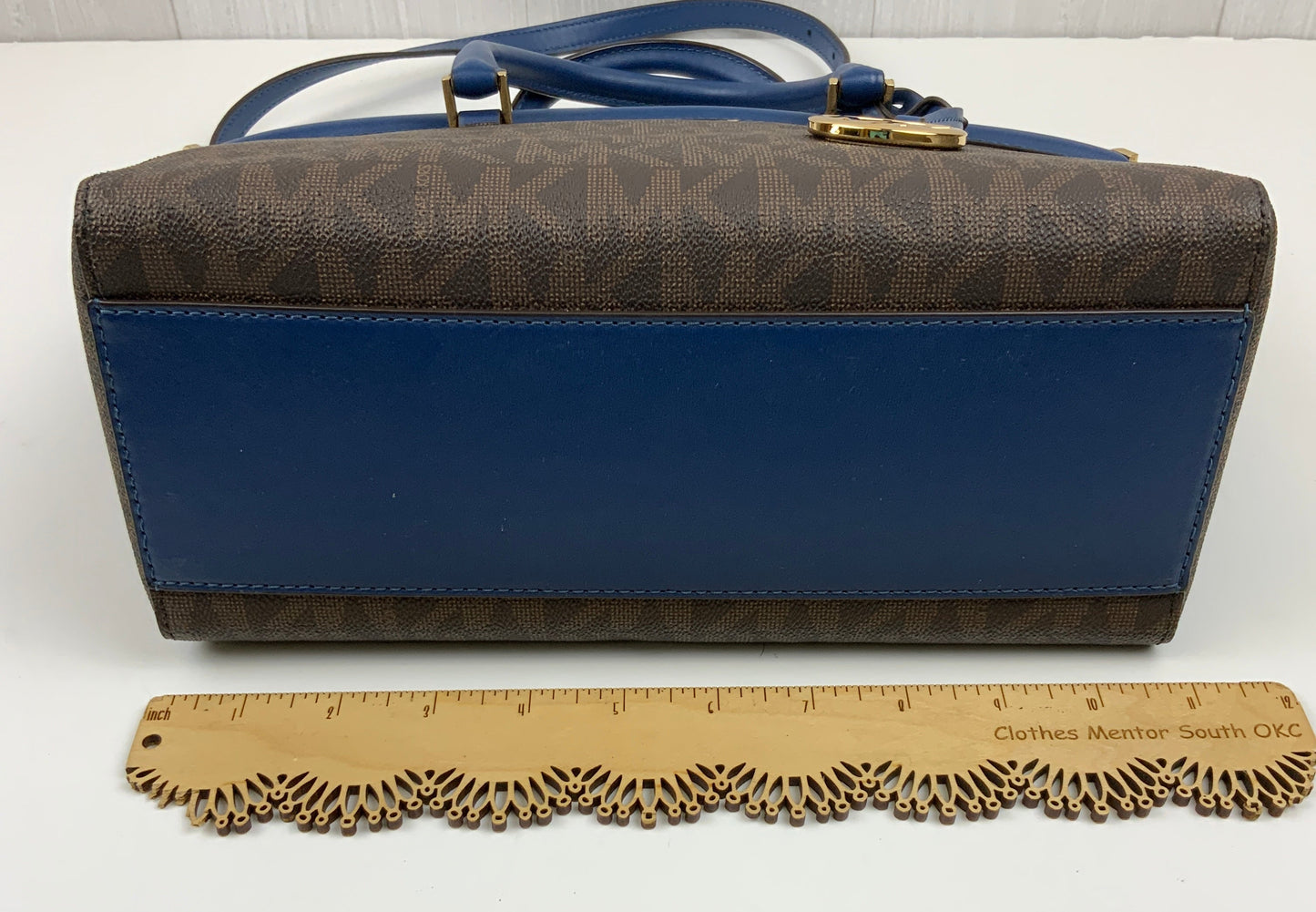 Handbag Designer By Michael Kors In Blue & Brown, Size:Small