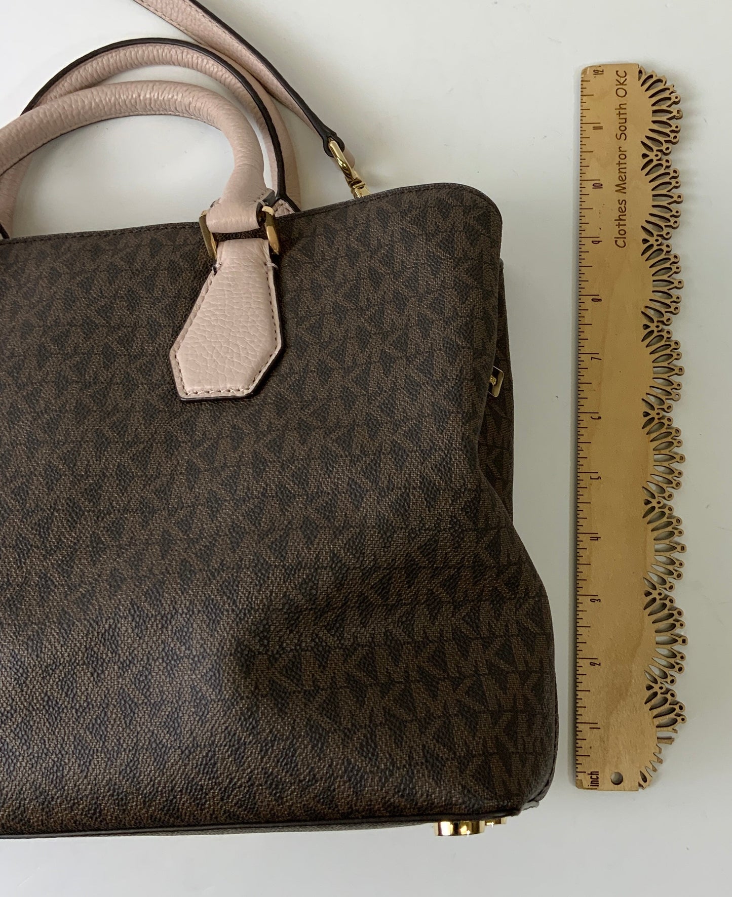 Handbag Designer By Michael Kors In Brown & Pink, Size:Large