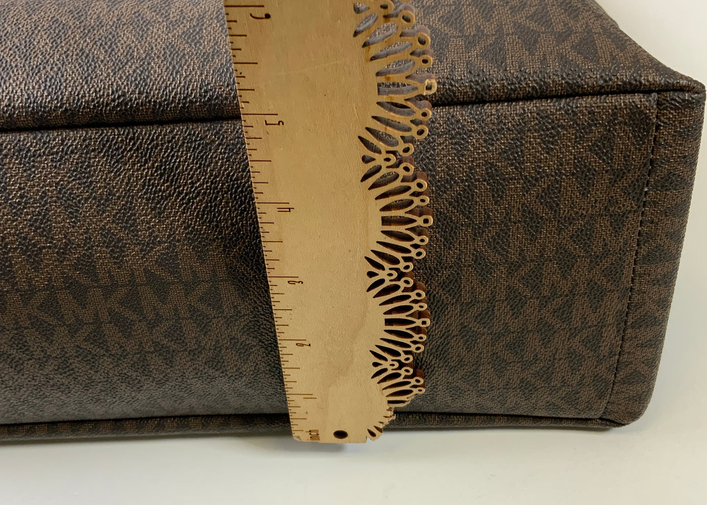 Handbag Designer By Michael Kors In Brown & Red, Size:Large