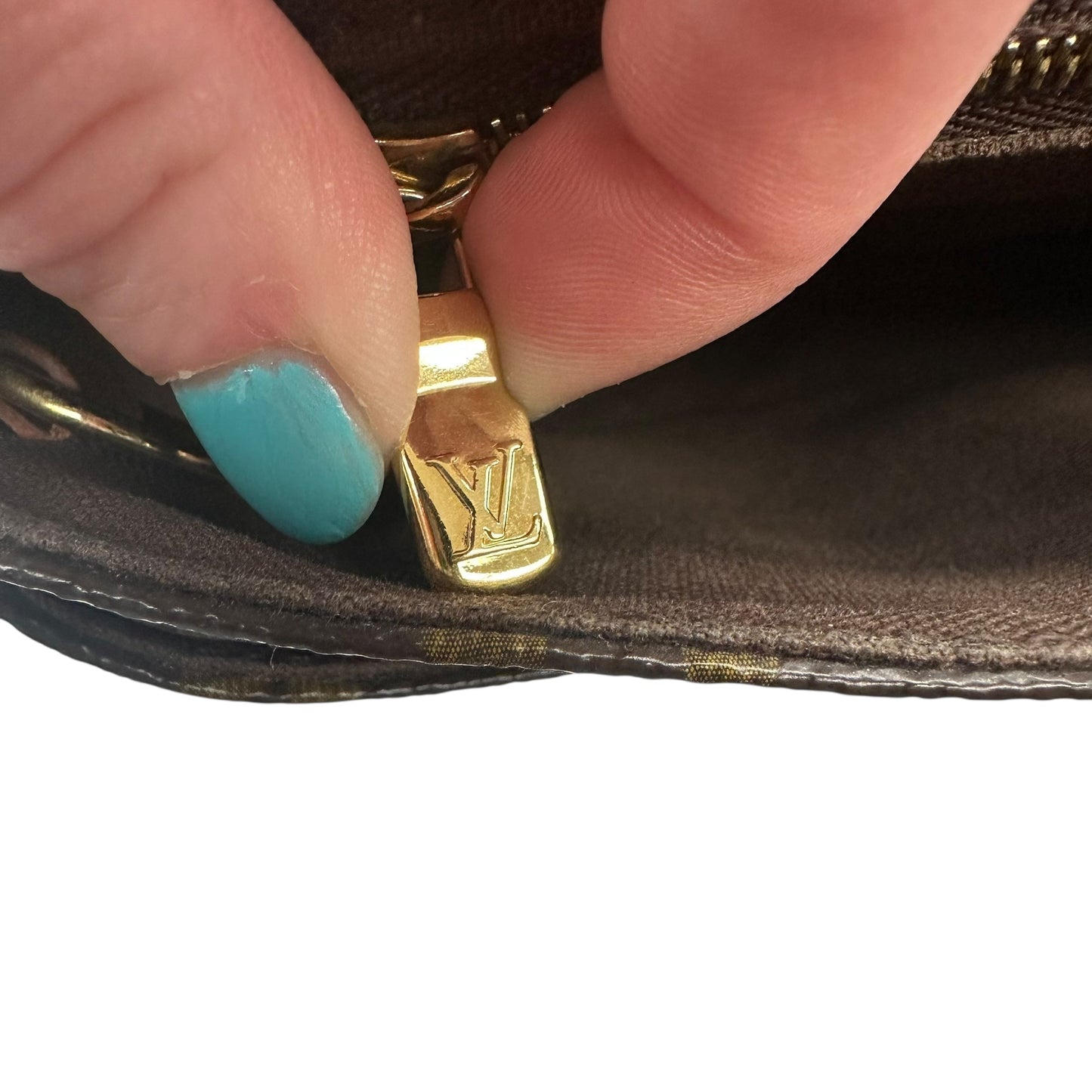 Crossbody Luxury Designer By Louis Vuitton In Brown, Size:Medium