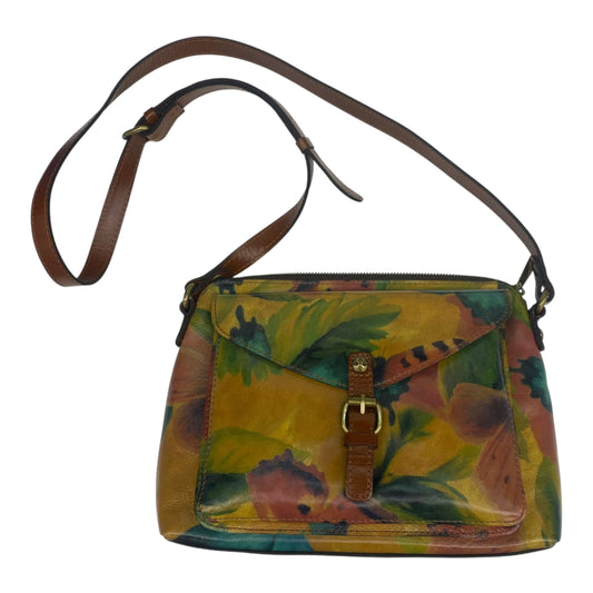 Crossbody Designer By Patricia Nash In Floral Print, Size:Medium