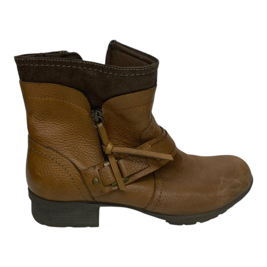 Boots Leather By Clarks In Brown, Size:8