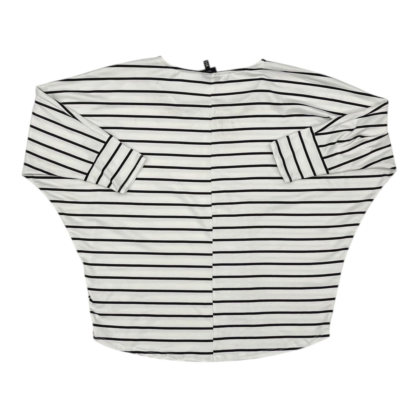 Top 3/4 Sleeve By Bobeau In Black & White, Size:Mp