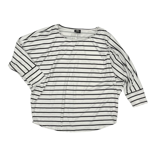 Top 3/4 Sleeve By Bobeau In Black & White, Size:Mp