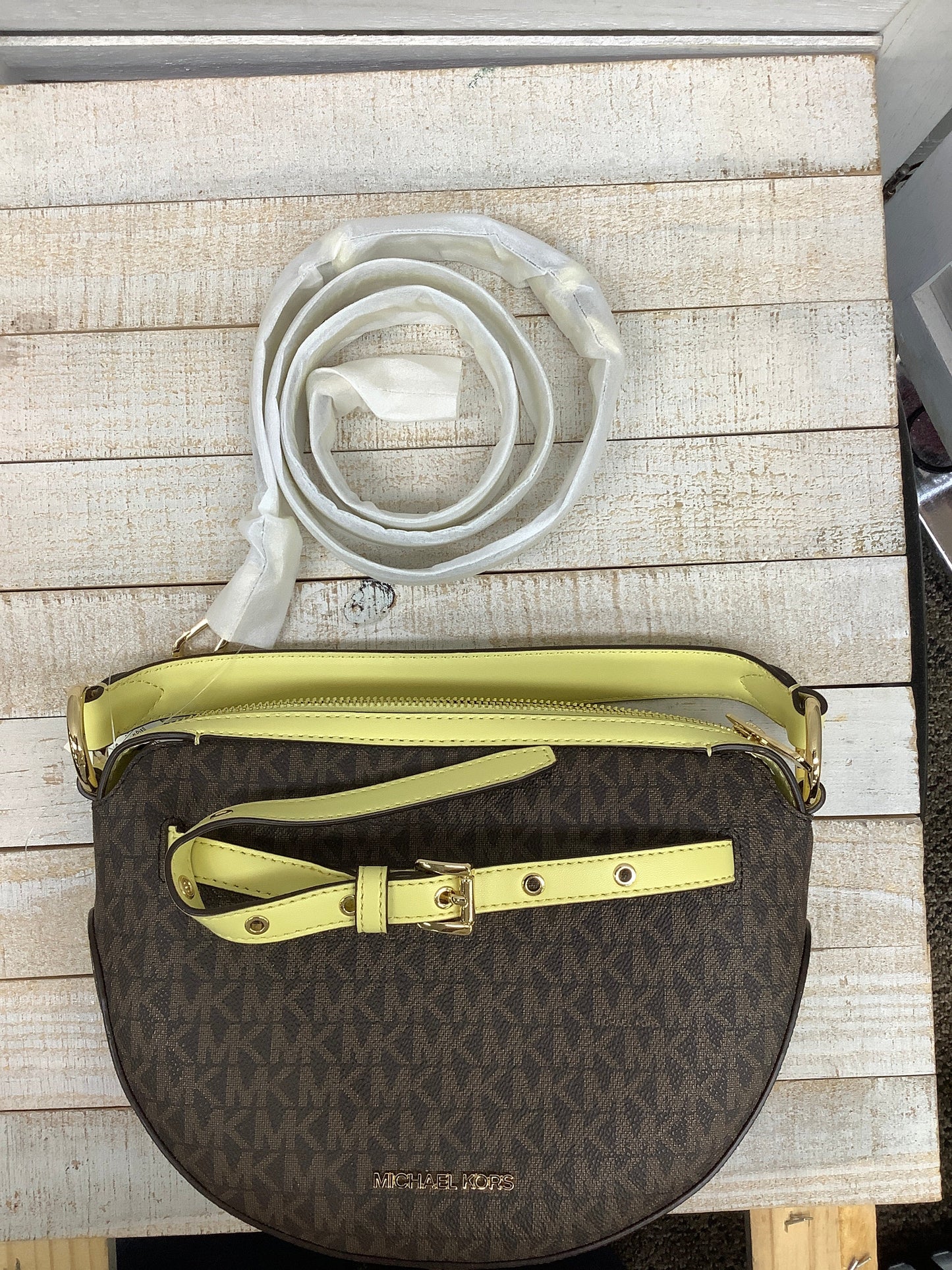 Handbag Designer By Michael Kors  Size: Medium