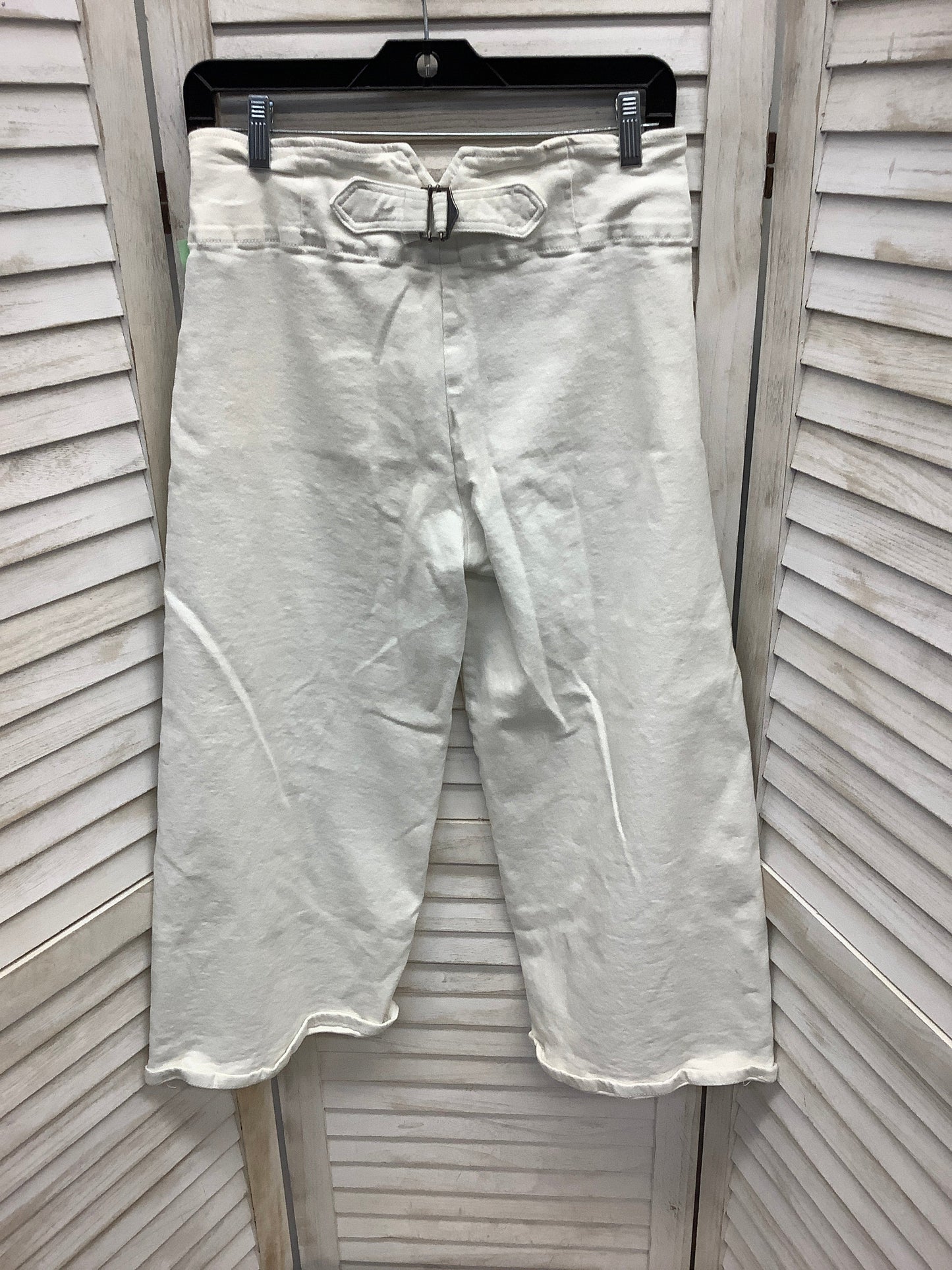 Capris By Wishlist  Size: M