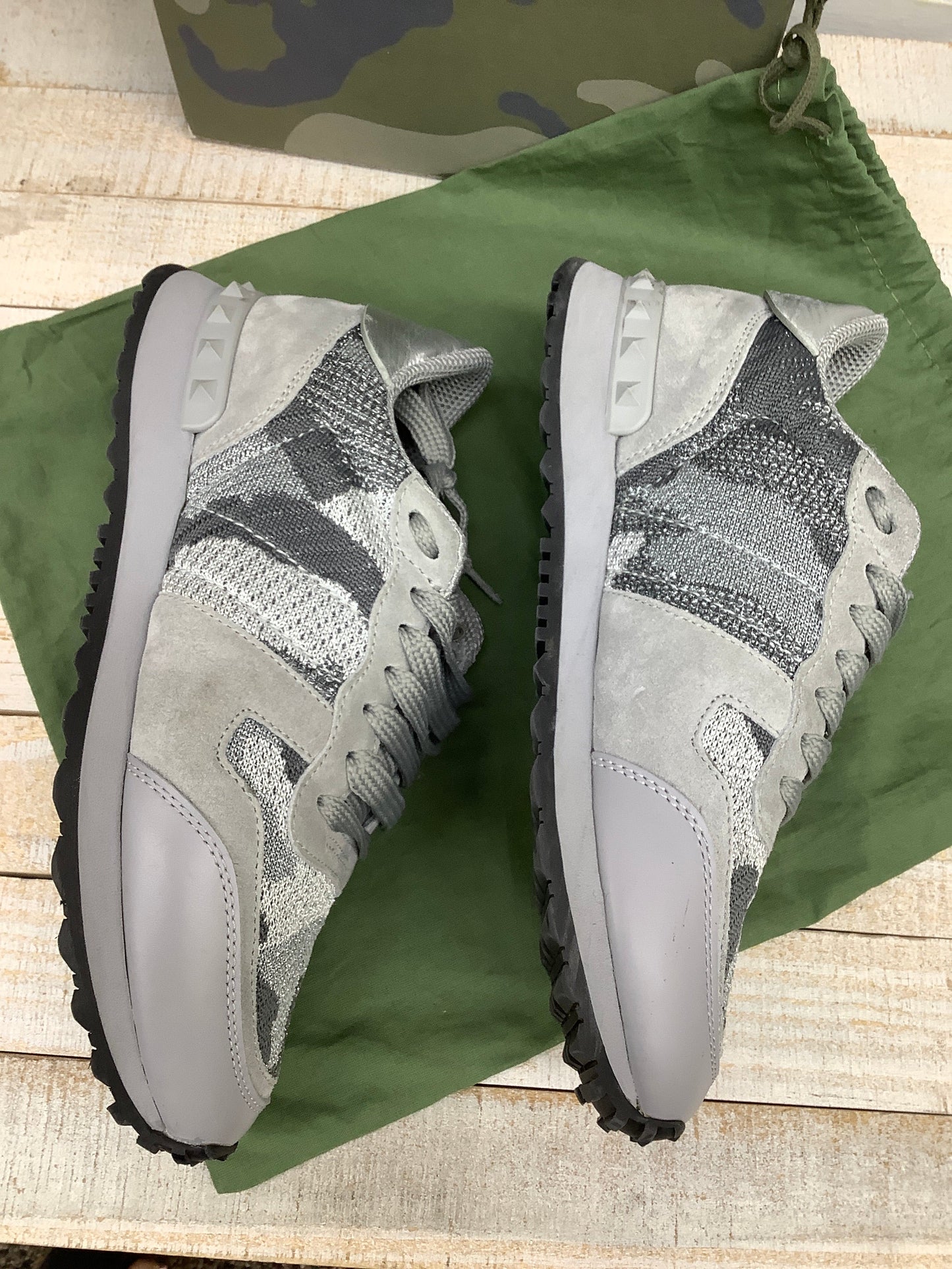 Shoes Designer By Valentino  Size: 6.5