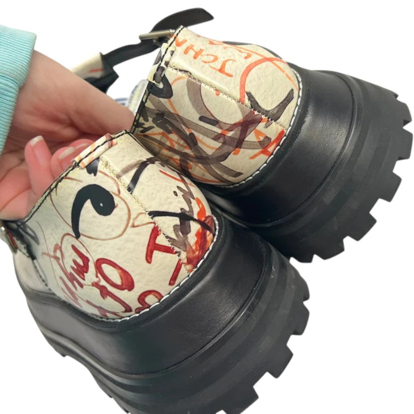 Shoes Luxury Designer By Burberry In White, Size: 11